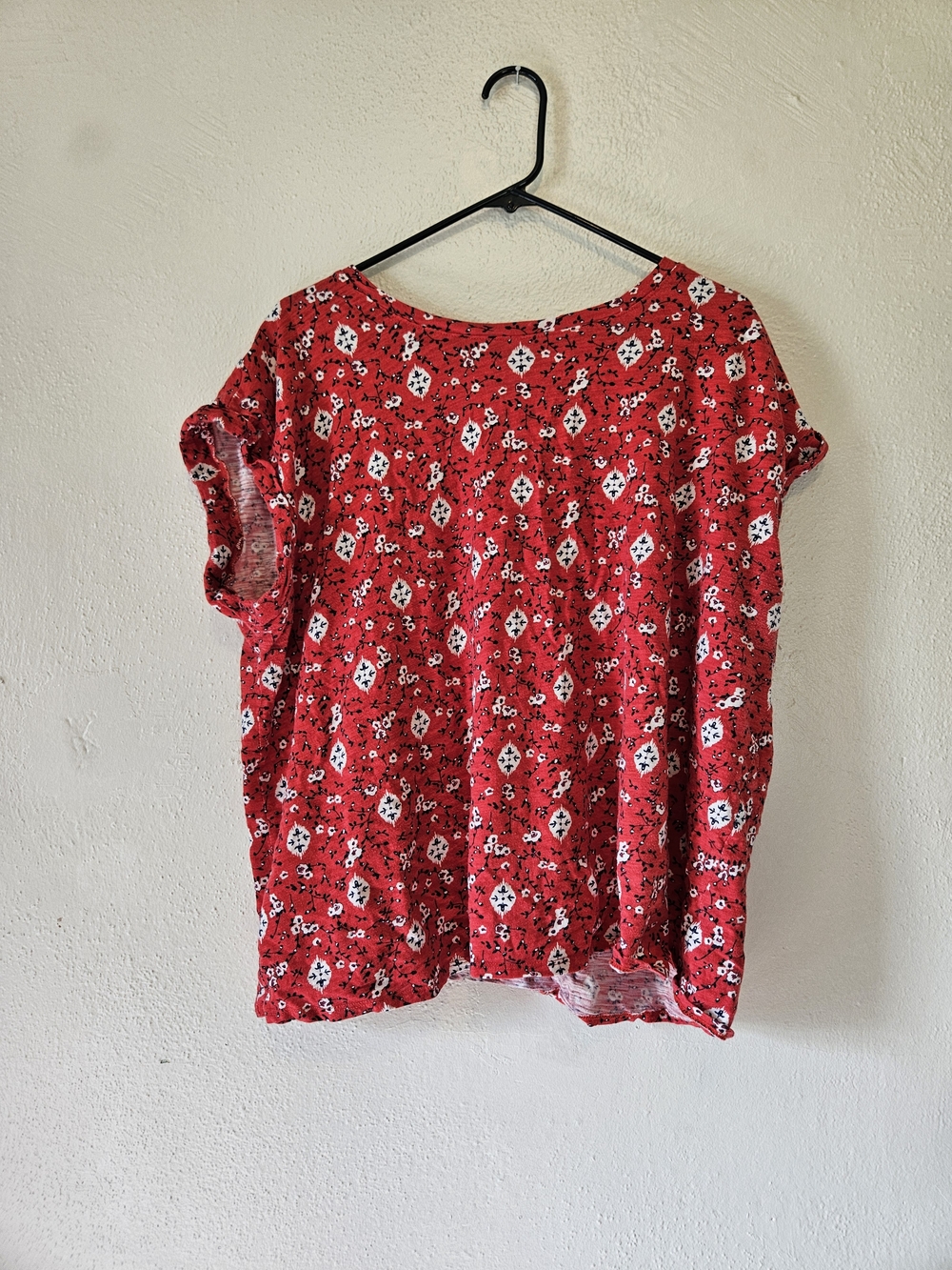 Lane Bryant Red Floral Short-Sleeve Tee